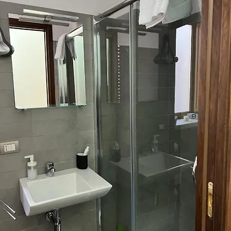 Casa Roberto * チェファル